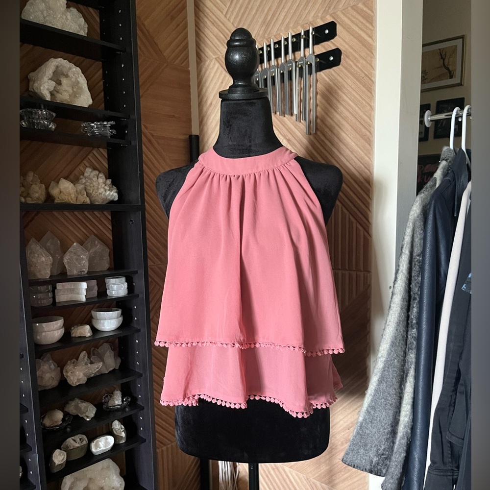 Adorable Pink Tiered High Neck Flowy Cropped Sleeveless Summer Blouse Size XS